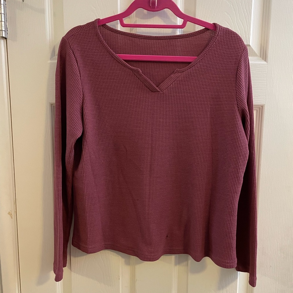 Cozy Maroon Lounge Set - Picture 3 of 7